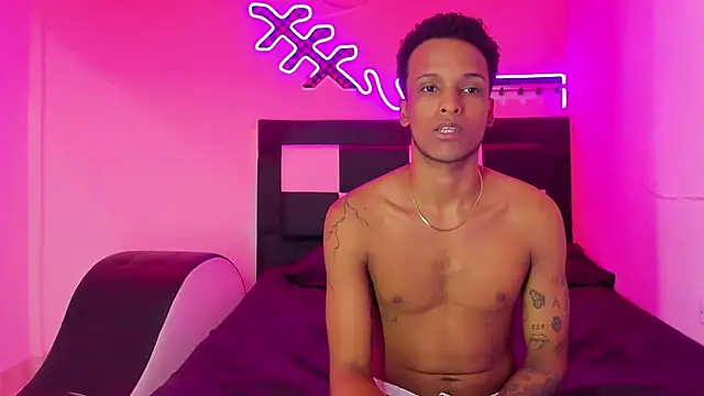 Dinasty Moon  online show from October 21, 2025, 12:28 pm