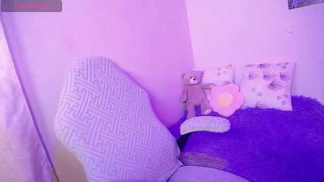 chloe tgn online show from October 14, 2025, 7:58 pm