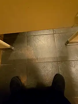 maxelbueno online show from November 16, 2025, 10:37 pm