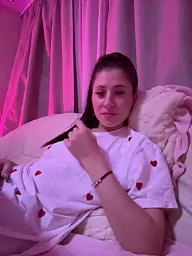 dark summer online show from November 30, 2025, 4:00 pm