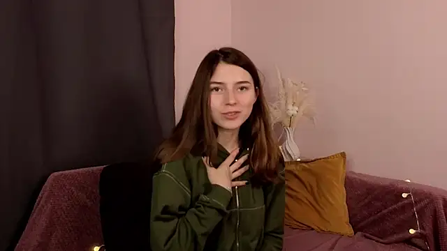 KeikoWideman online show from November 5, 2025, 7:36 pm