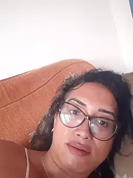 Snapshot of romerasexy chatting on October 12, 2025, 1:10 pm romerasexy online show from October 12, 2025, 1:10 pm