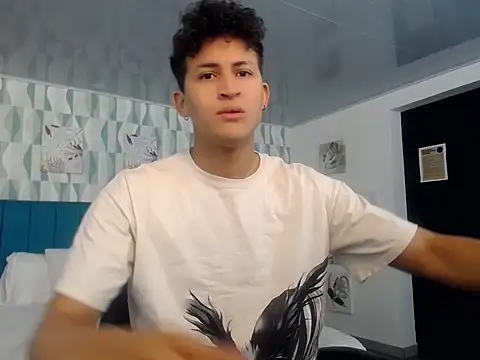 Axel savage online show from September 29, 2025, 12:21 pm