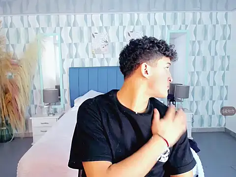 Axel savage online show from October 21, 2025, 3:29 am