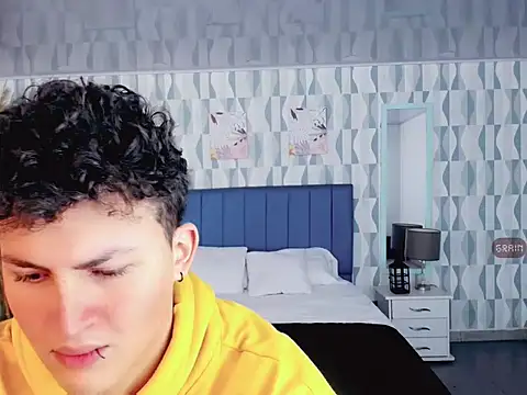 Axel savage online show from November 1, 2025, 12:07 pm