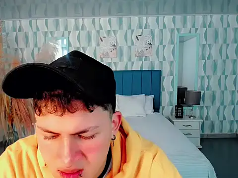 Axel savage online show from November 9, 2025, 12:03 pm