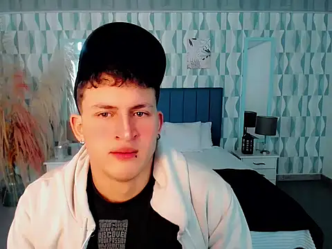 Axel savage online show from November 11, 2025, 2:17 pm