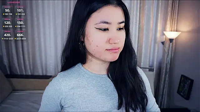 DebrahJungels online show from November 3, 2025, 8:26 am