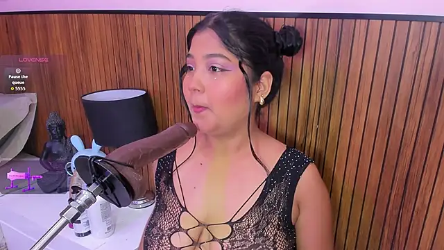 mysticlatina1 online show from October 7, 2025, 7:22 pm