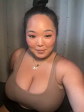 Snapshot of RealLifeWaifu chatting on September 30, 2025, 7:30 pm RealLifeWaifu online show from September 30, 2025, 7:30 pm