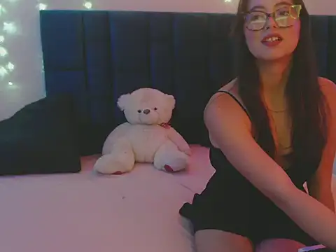Snapshot of nikolle_huyt chatting on September 11, 2025, 9:04 pm nikolle huyt online show from September 11, 2025, 9:04 pm