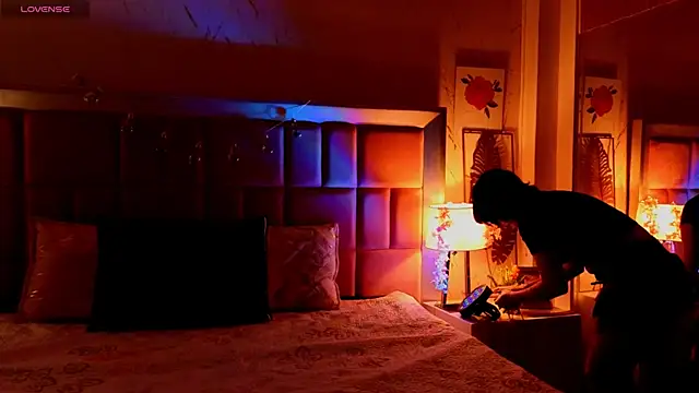 RobinBennett online show from April 15, 2026, 12:45 pm