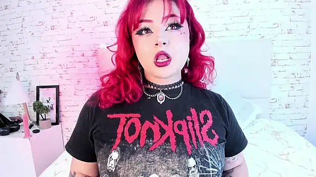 Snapshot of RavenVamp chatting on September 13, 2025, 9:36 pm RavenVamp online show from September 13, 2025, 9:36 pm