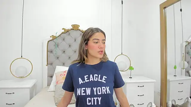 Snapshot of Skylerwhite02 chatting on March 18, 2026, 3:42 am Skylerwhite02 online show from March 18, 2026, 3:42 am