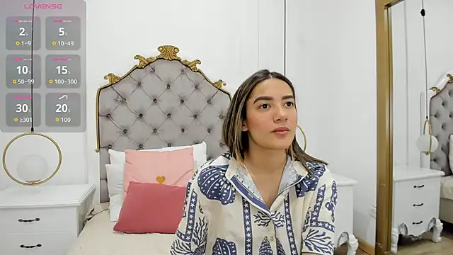 Snapshot of Skylerwhite02 chatting on March 23, 2026, 3:32 am Skylerwhite02 online show from March 23, 2026, 3:32 am