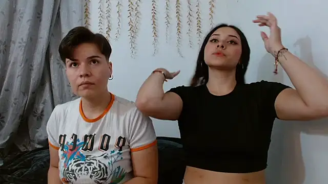 AmbarAndValery online show from October 5, 2025, 3:05 am