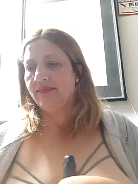 ROOMIINA online show from October 30, 2025, 11:22 am