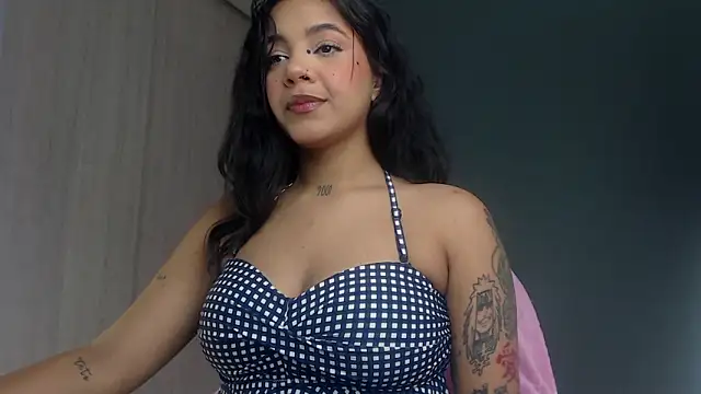 Snapshot of ObeyVal chatting on September 26, 2025, 6:01 pm ObeyVal online show from September 26, 2025, 6:01 pm