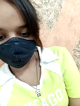 Snapshot of _Love-- chatting on September 25, 2025, 6:11 pm Love-- online show from September 25, 2025, 6:11 pm