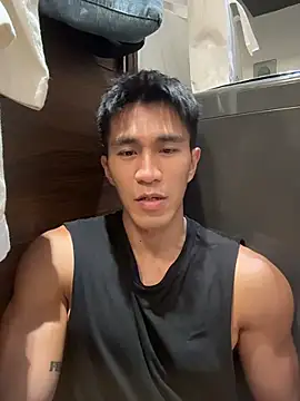 gooodboiii online show from April 28, 2026, 4:01 pm