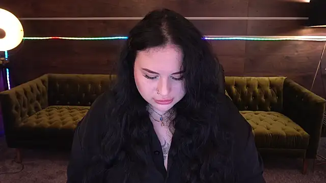 Snapshot of SerahMirabeli chatting on September 10, 2025, 2:17 pm SerahMirabeli online show from September 10, 2025, 2:17 pm