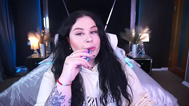 SerahMirabeli online show from October 15, 2025, 7:14 pm