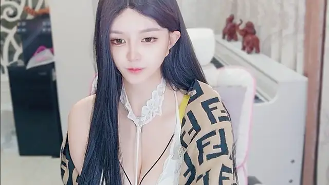 Snapshot of Aurora-77 chatting on October 22, 2025, 3:23 pm Aurora-77 online show from October 22, 2025, 3:23 pm