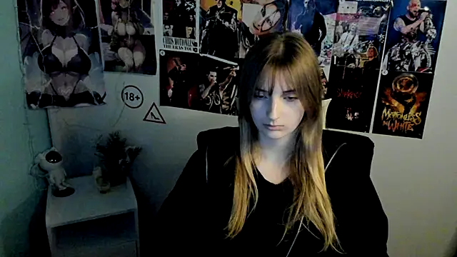 Snapshot of NeyliDream chatting on October 18, 2025, 6:37 am NeyliDream online show from October 18, 2025, 6:37 am