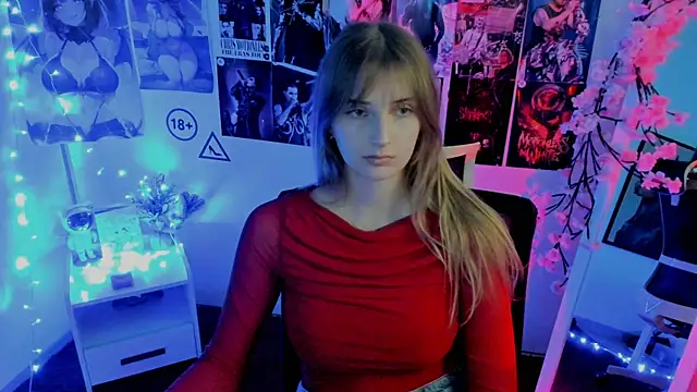 Snapshot of NeyliDream chatting on November 18, 2025, 7:24 am NeyliDream online show from November 18, 2025, 7:24 am