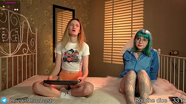 lilian sin online show from November 7, 2025, 1:22 pm