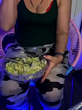 shortywidaphatty online show from September 16, 2025, 3:02 pm