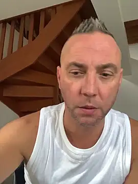 Marronglace1 online show from November 5, 2025, 8:03 am