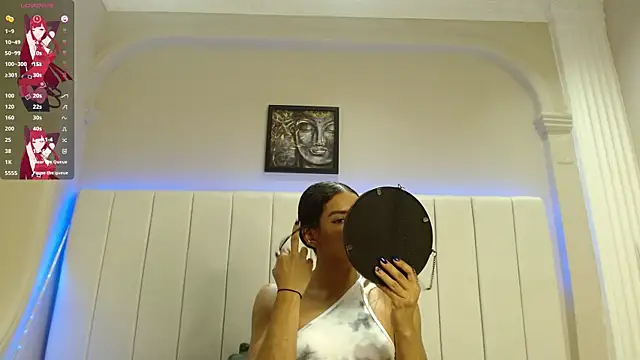 kendra lux1 online show from November 14, 2025, 1:43 pm