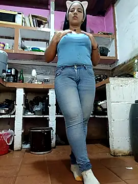 girlpee online show from December 19, 2025, 10:55 am