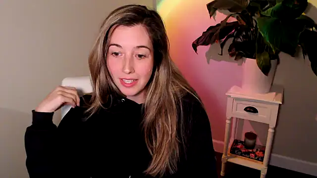 SuggestiveBehavior online show from October 11, 2025, 1:05 am