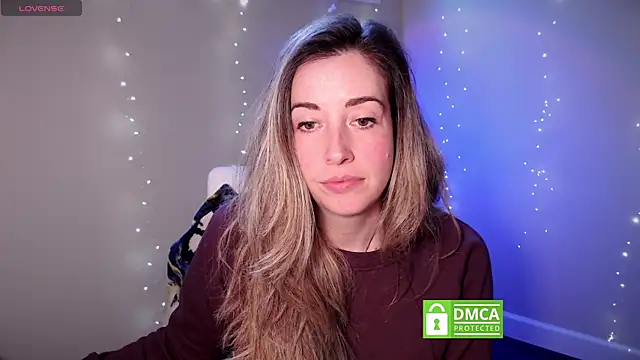 SuggestiveBehavior online show from November 12, 2025, 5:24 pm