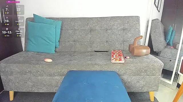 AvaFerrera online show from November 6, 2025, 8:43 pm