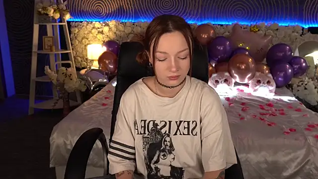 FoxyMayy online show from February 8, 2026, 2:09 pm