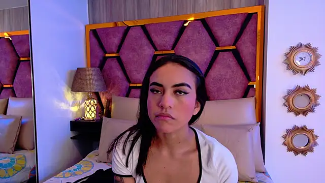 Leslie Bussh  online show from February 12, 2026, 12:00 pm