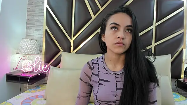 Leslie Bussh  online show from February 21, 2026, 11:55 am