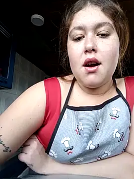 Snapshot of _Sophie- chatting on September 14, 2025, 3:22 pm Sophie- online show from September 14, 2025, 3:22 pm