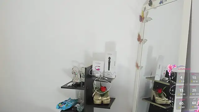 Snapshot of Maeve6721 chatting on October 20, 2025, 11:21 am Maeve6721 online show from October 20, 2025, 11:21 am