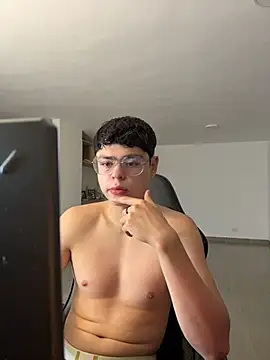 Im Juaniito online show from November 9, 2025, 3:49 am