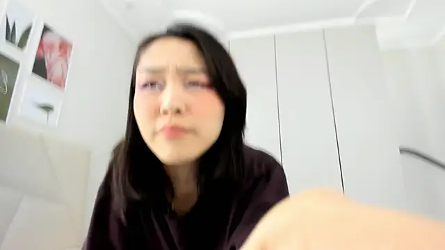 jamienyaam online show from September 27, 2025, 9:09 pm