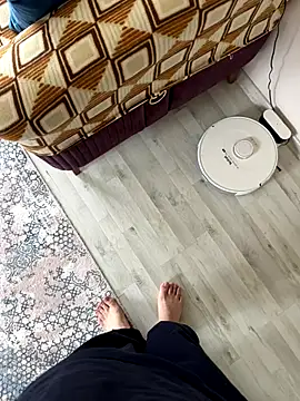 LAZ3R1 online show from October 2, 2025, 10:33 am