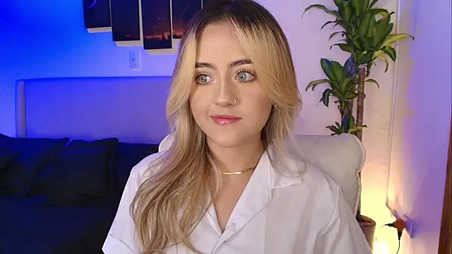 MaryMoon  online show from November 15, 2025, 2:42 am