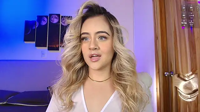 MaryMoon  online show from March 26, 2026, 12:28 am