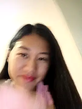 luy-xinh02 online show from October 4, 2025, 12:52 am