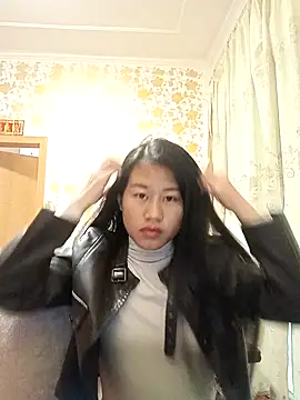 luy-xinh02 online show from November 3, 2025, 12:13 am