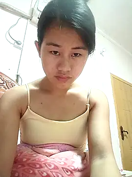 luy-xinh02 online show from November 9, 2025, 11:41 am